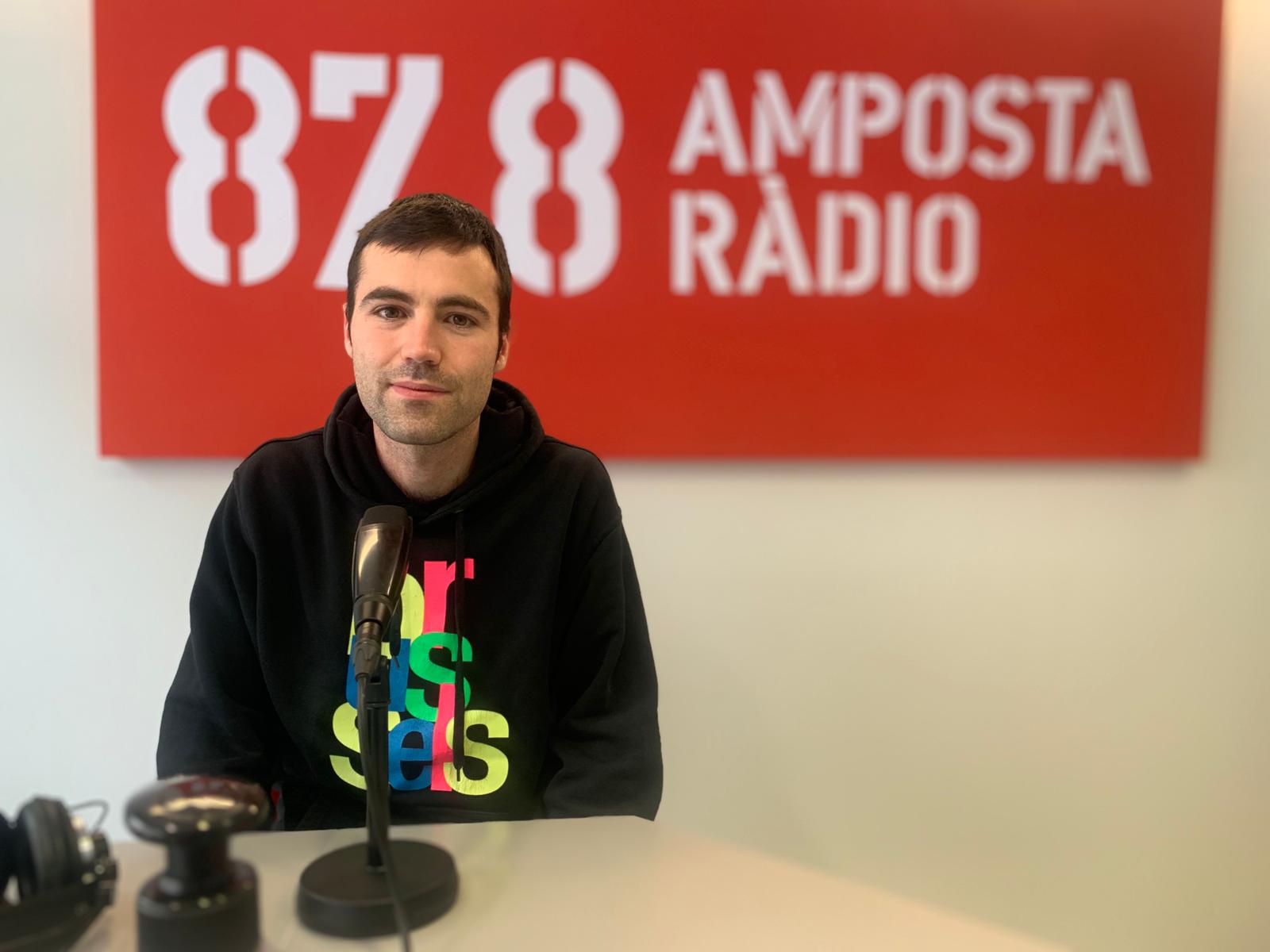 ENTREVISTA A OSCAR PERIS RUBIO, CANTAUTOR
