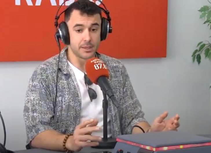Gerard Fabregat ens cuina un SURVIVAL GREEN (amanida de supervivència)