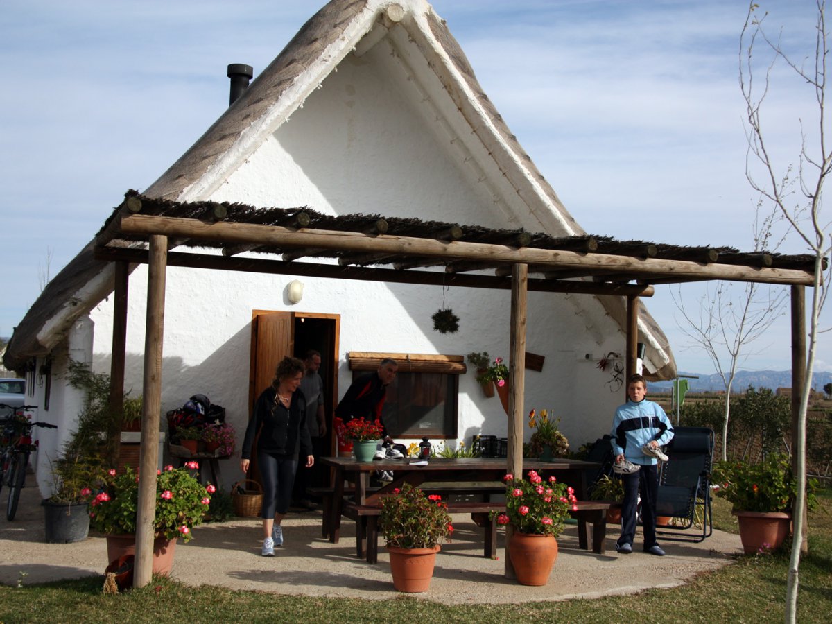 Un estudi localitza i inventaria 56 barraques tradicionals al delta de l’Ebre