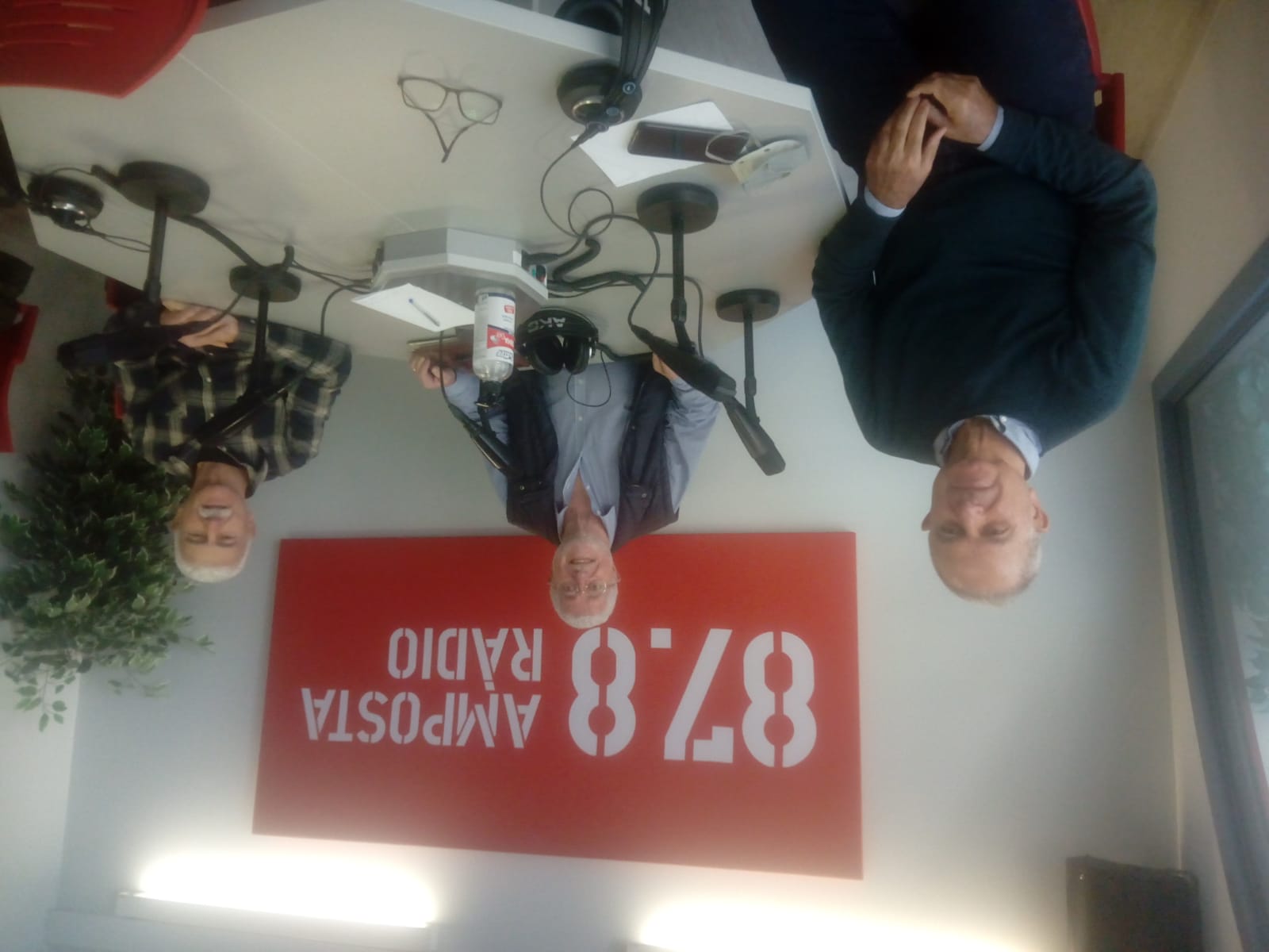 LA TERTÚLIA DE LA RADIO  10-2--2021