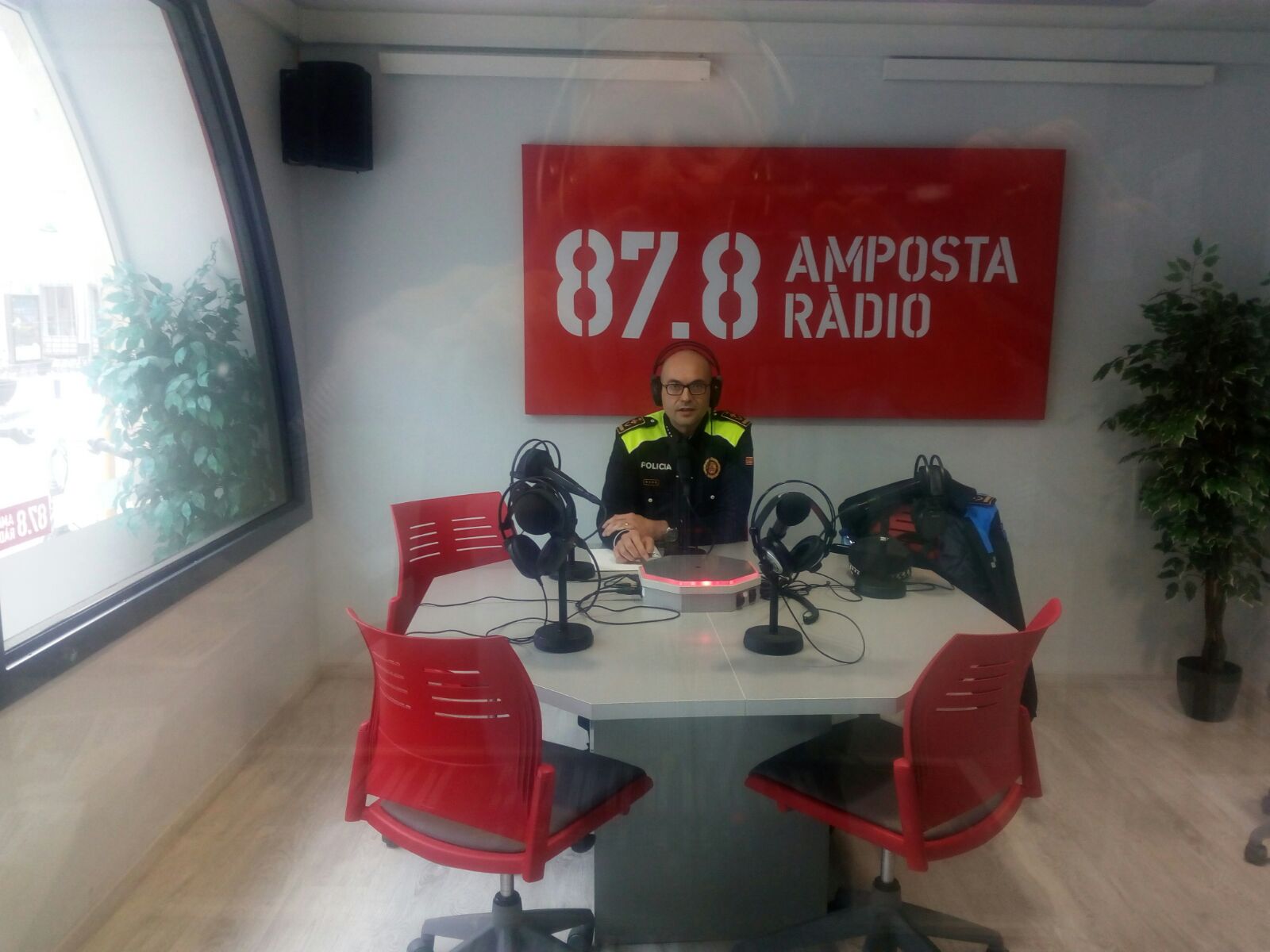 ENTREVISTA AL CAP DE LA POLICIA LOCAL D´AMPOSTA 03 04 2018
