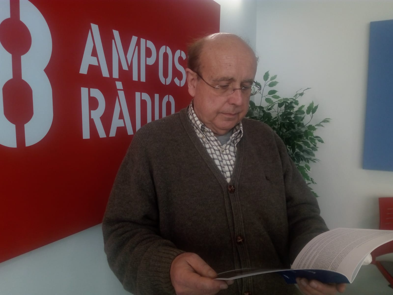 ENTREVISTA AL PINTOR CESAR ESTRANY
