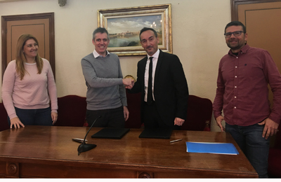 Nou conveni per a la gestió de l´edifici de serveis de l´embarcador d´Amposta