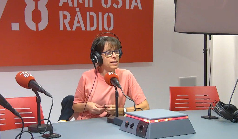 La regidora de Cultura, Inés Martí, que ens ha fet un repàs de l’Agenda Cultural Ampostina