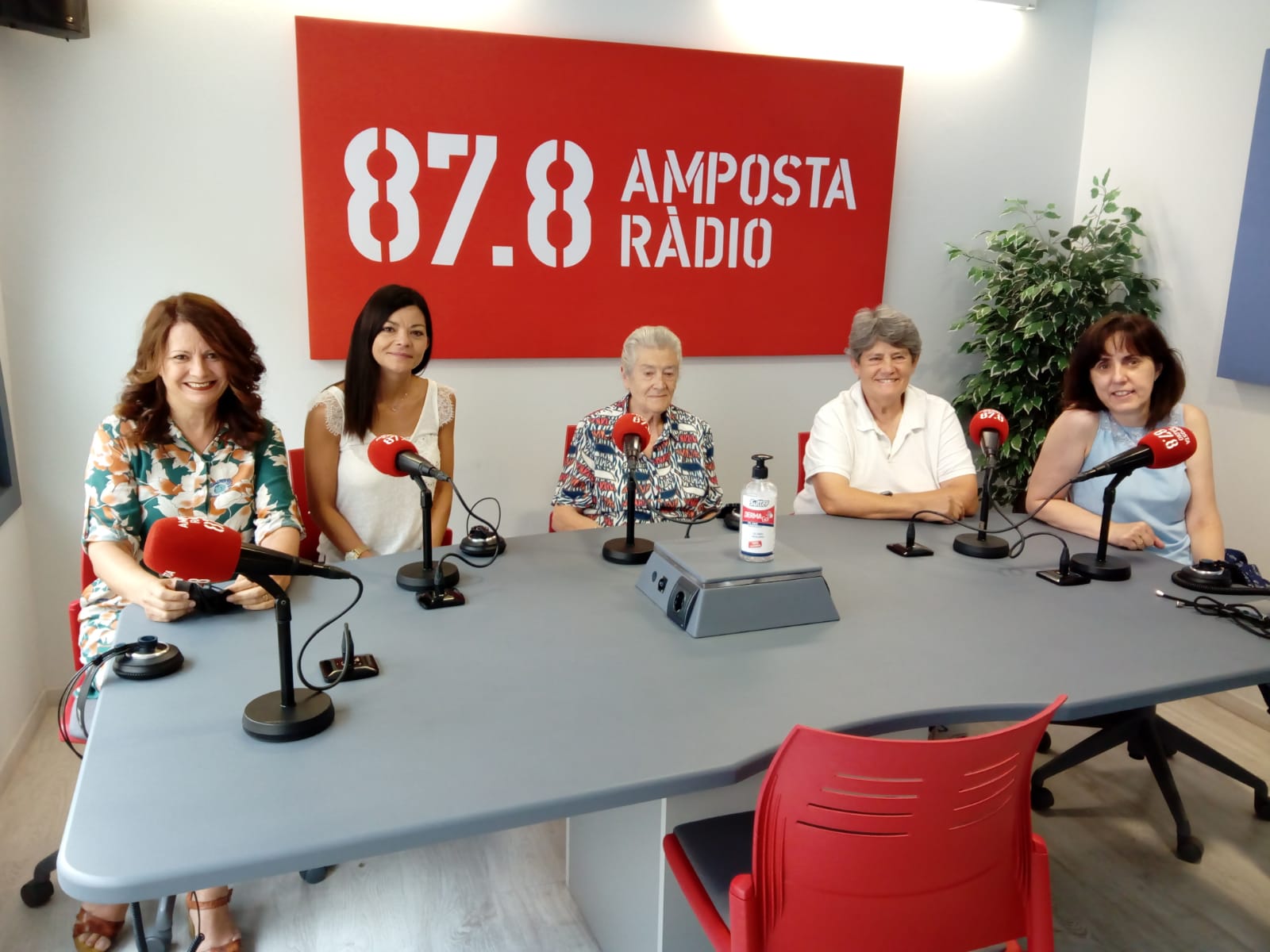 Entrevista 50 anys de Vestits de Paper