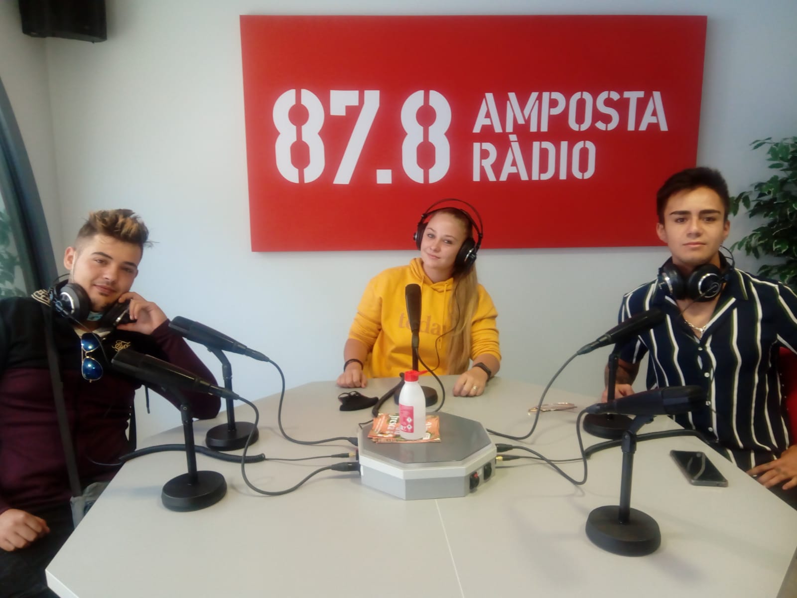ENTREVISTA A NEREA BENITO, LEONEL I GÓMEZ- CREADORS DEL ÈXIT "A TU VERA"