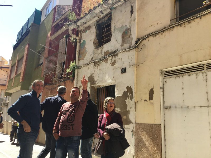 El consistori i els veïns treballen conjuntament per recuperar el barri de la Vila, on s´han detectat 50 edificis en mal estat