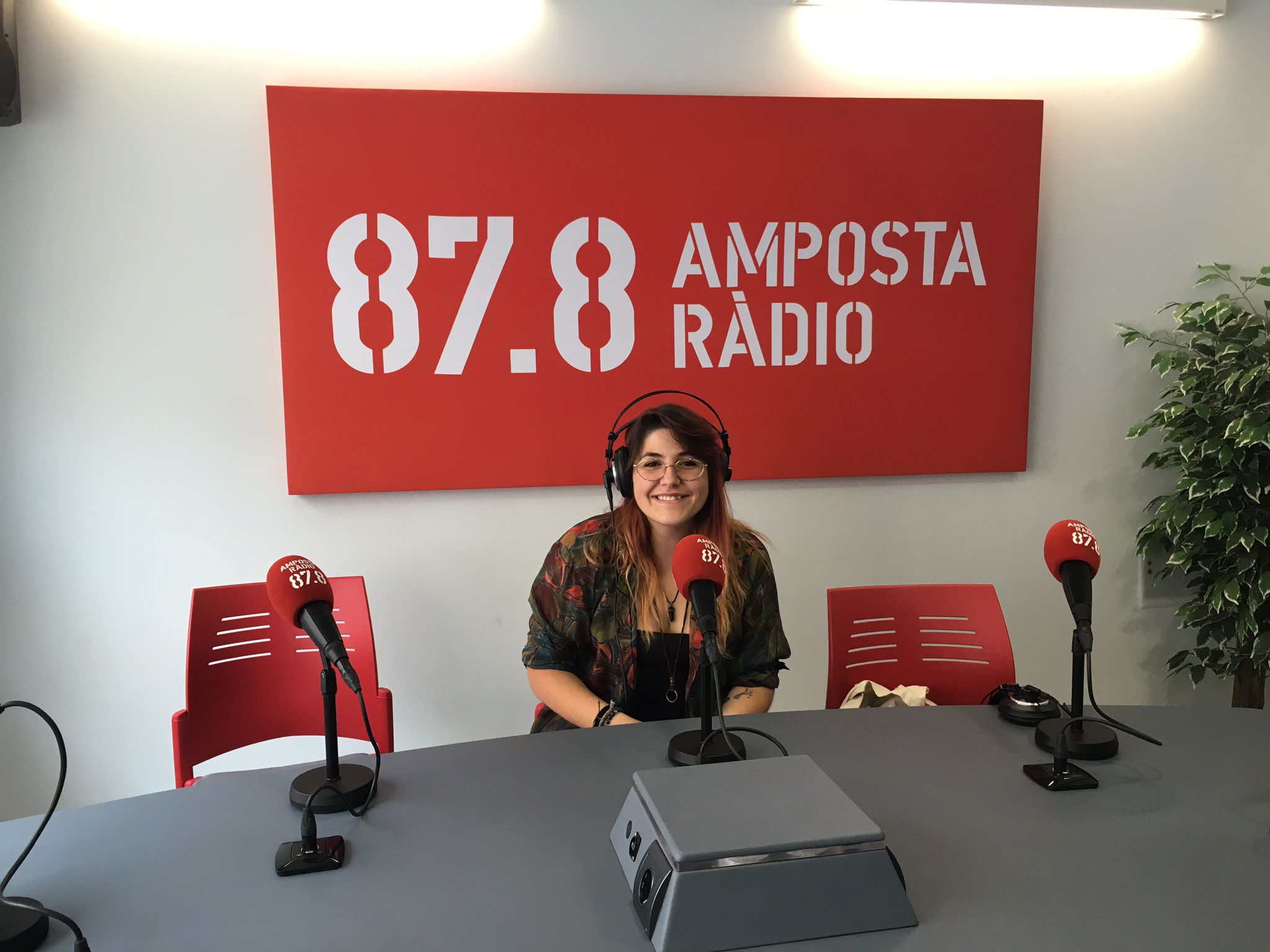 ENTREVISTA : MIREIA MIRALLES - MIR I RIU I EL SEU DISC MAR 