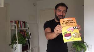 ENTREVISTA A PERE ESTUPINYA, PRESENTANT: "COMER CEREZAS CON LOS OJOS ABIERTOS"