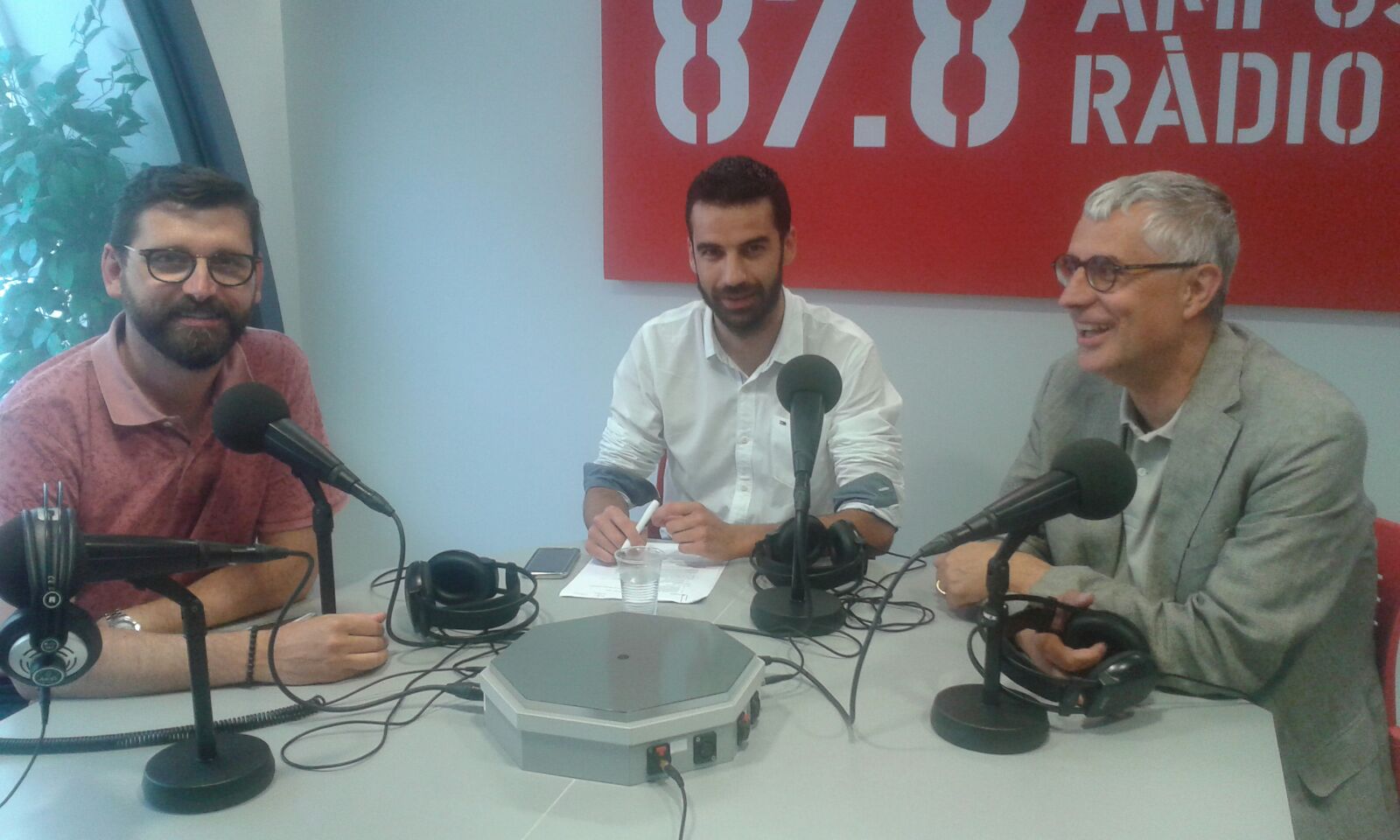 ESPAI ESQUERRA D´AMPOSTA 01 06 2017