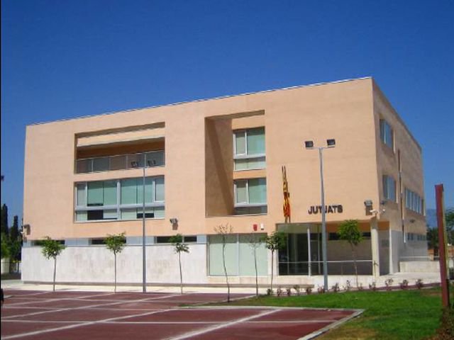 Queda en llibertat l&rsquo;home detingut per amenaçar les treballadores de dos establiments comercials