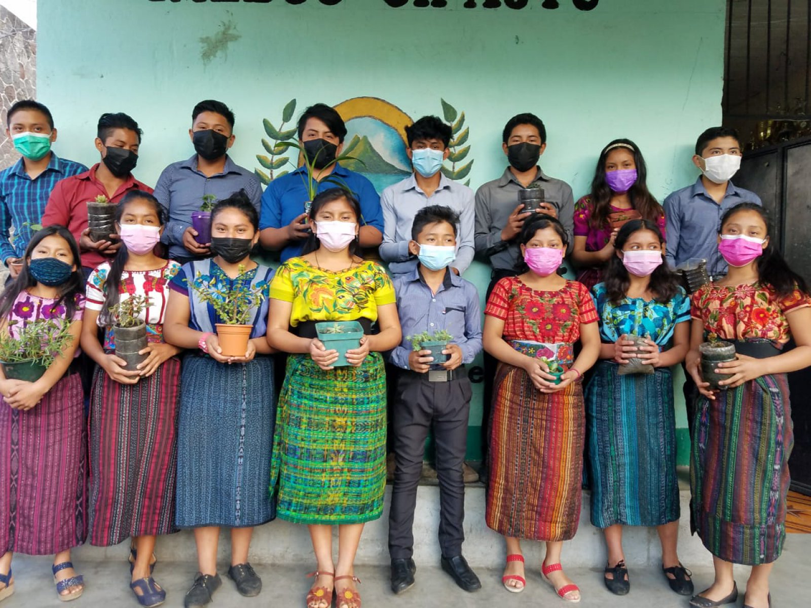 Un projecte educatiu de llengües minoritàries que uneix Guatemala i Catalunya