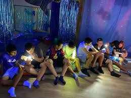 APASA impulsa una experiència Snoezelen immersiva inspirada en el fons marí