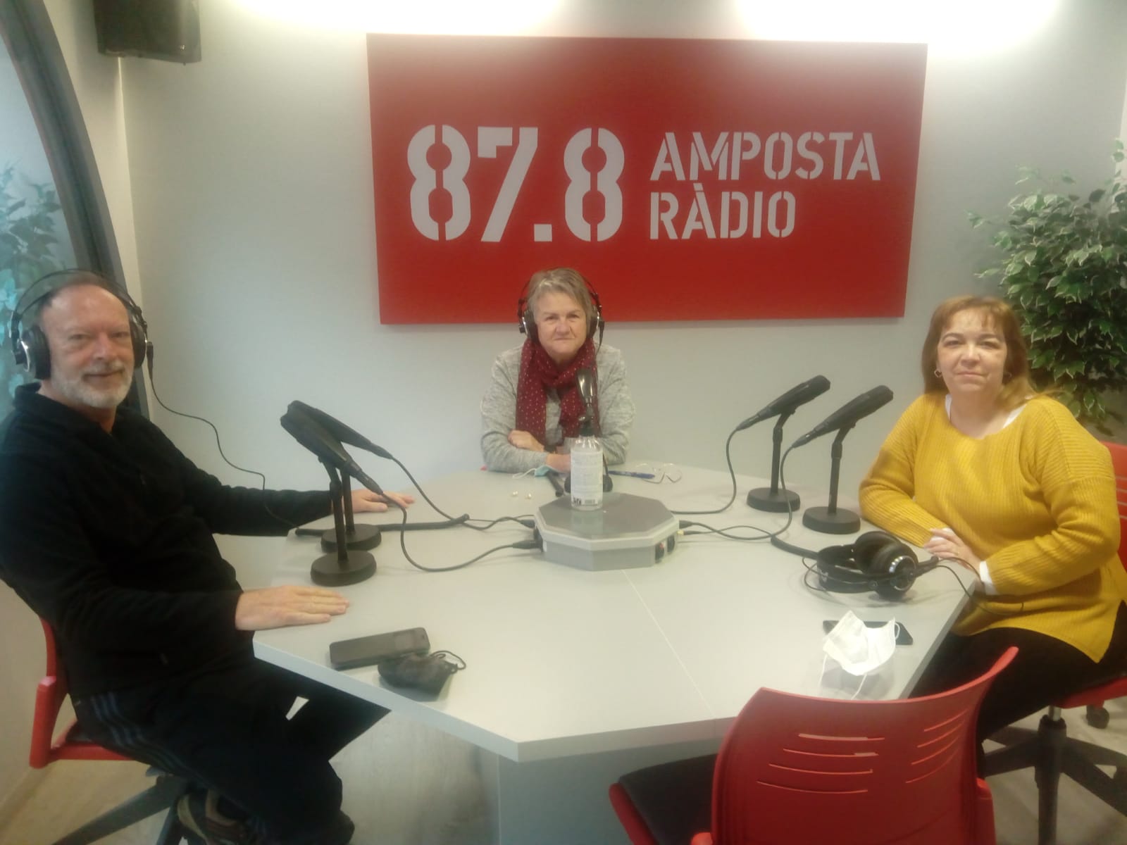 LA TERTÚLIA DE LA RADIO  8-2-2021