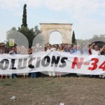 Els alcaldes del Pacte de Berà i de les Terres de l’Ebre “s’encadenen” a l’N-340 per reclamar la gratuïtat de l’AP-7