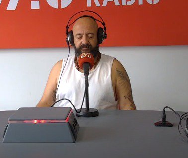Misteriosament Feliç: La sortida és "paca" dins.