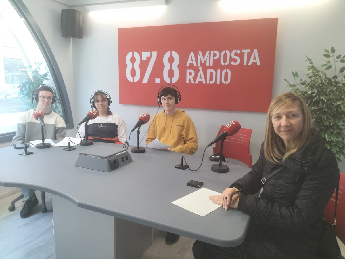 Entrevista alumnes de l ’IES Ramon Berenguer IV, Servei Comunitari (APS)