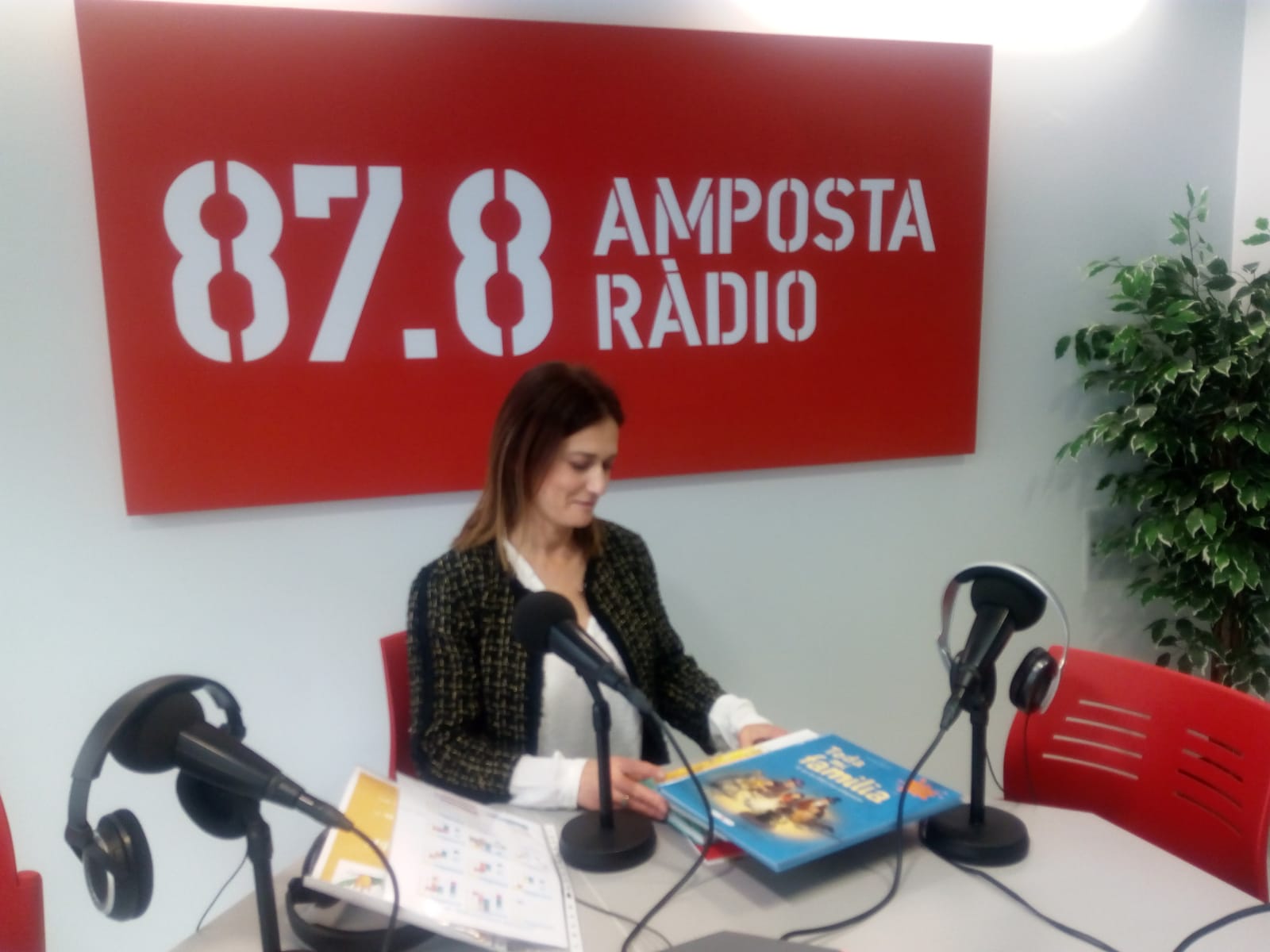 ESPAI BIBLIOTECA INFANTIL AMB MARÍA BARBERÀ 25 04 2019