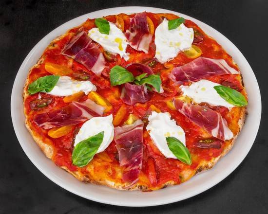 Avui Gerard ens fa la millor pizza de calçot!!!
