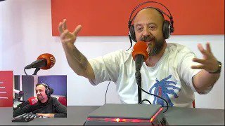 Quan mires l&rsquo;univers, els problemes es fan petits Misteriosament Feliç