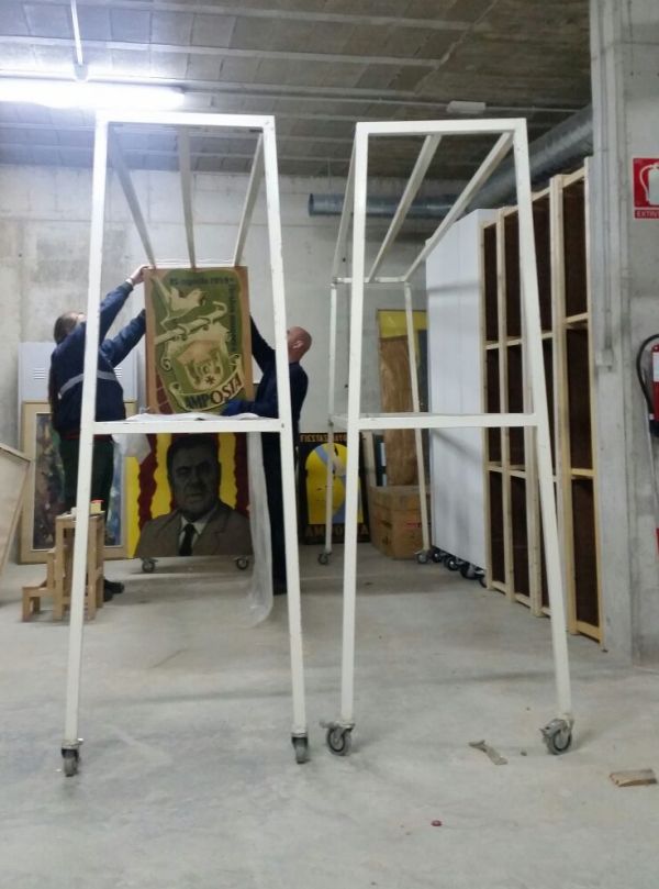Amposta inicia la catalogació del fons d´art municipal