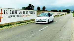 La Plataforma #lacarreteradelavergonya acusa la Diputació de dilatar tràmits per no fer l’obra a la T-2021 de Poble Nou