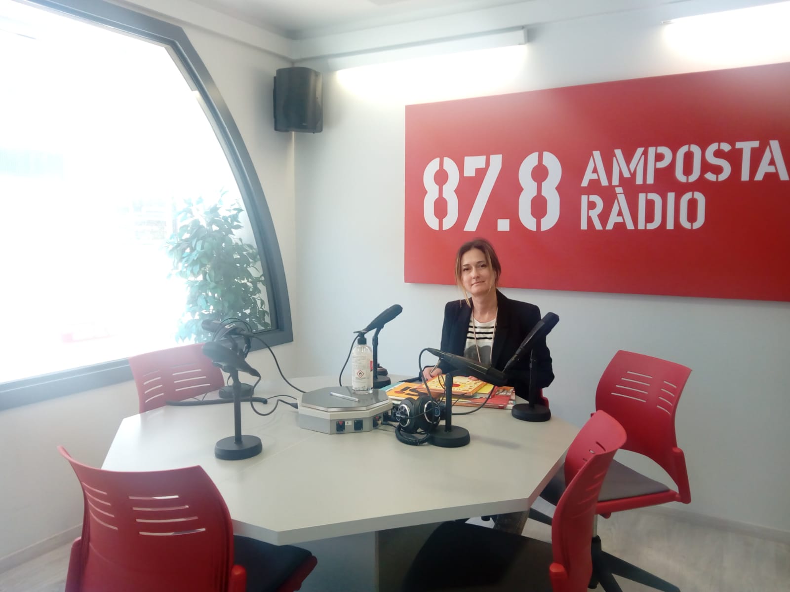 ESPAI BIBLIOTECA INFANTIL 10-3-2021