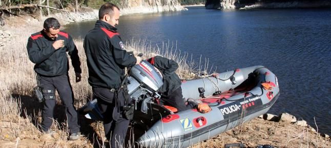Denunciats 13 mariscadors professionals per l´extracció il·legal de més de 3 tones de garoines al Delta de l´Ebre
