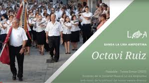 .La Lira Ampostina ret homenatge a Octavi Ruiz després de 39 anys al front de la banda