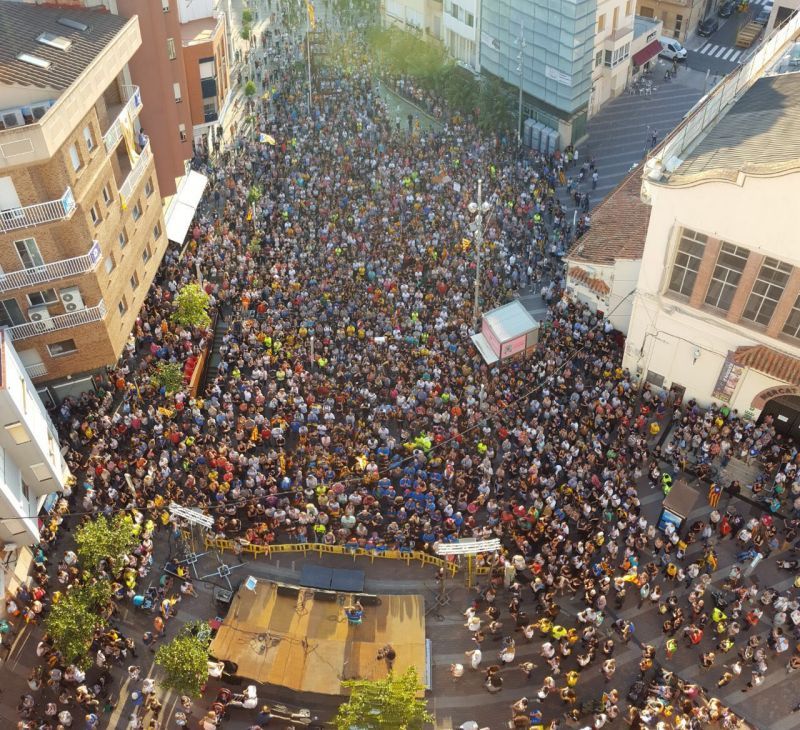 El Pavelló Firal d’Amposta passarà a dir-se Pavelló 1 d´Octubre