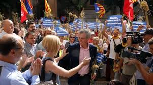 L’alcalde d’Amposta tampoc declara davant el fiscal i rep l’escalf de més de 300 veïns a Tarragona