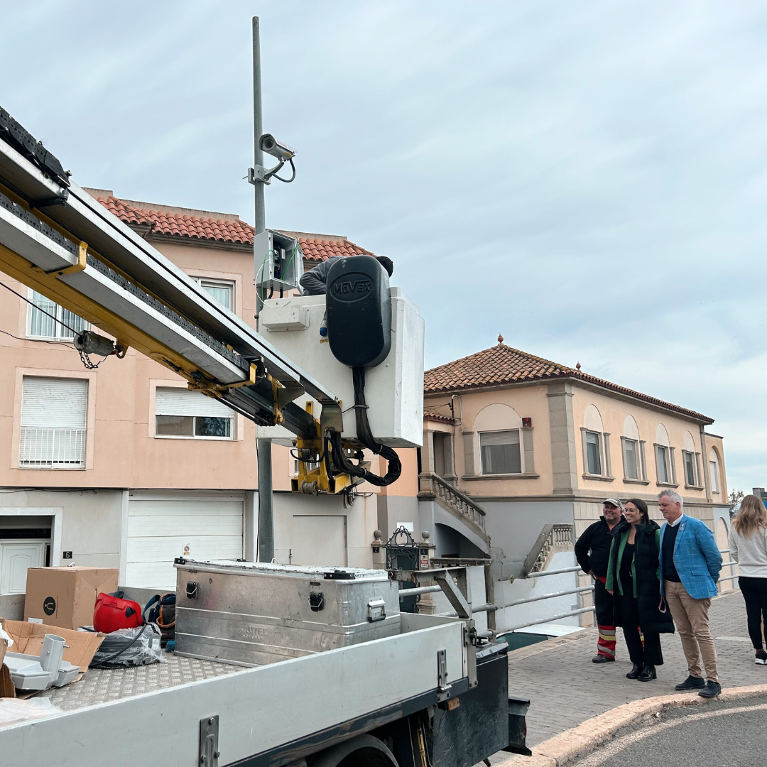 L’Ajuntament instal·la les dues primeres càmeres de videovigilància als accessos del municipi